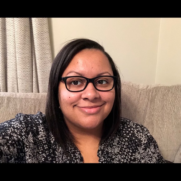 Meet your Posher, Ciara - Picture 1 of 1